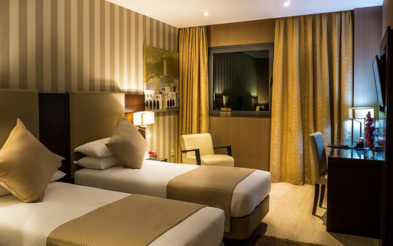 Az Hotels เซราลดา ภายนอก รูปภาพ