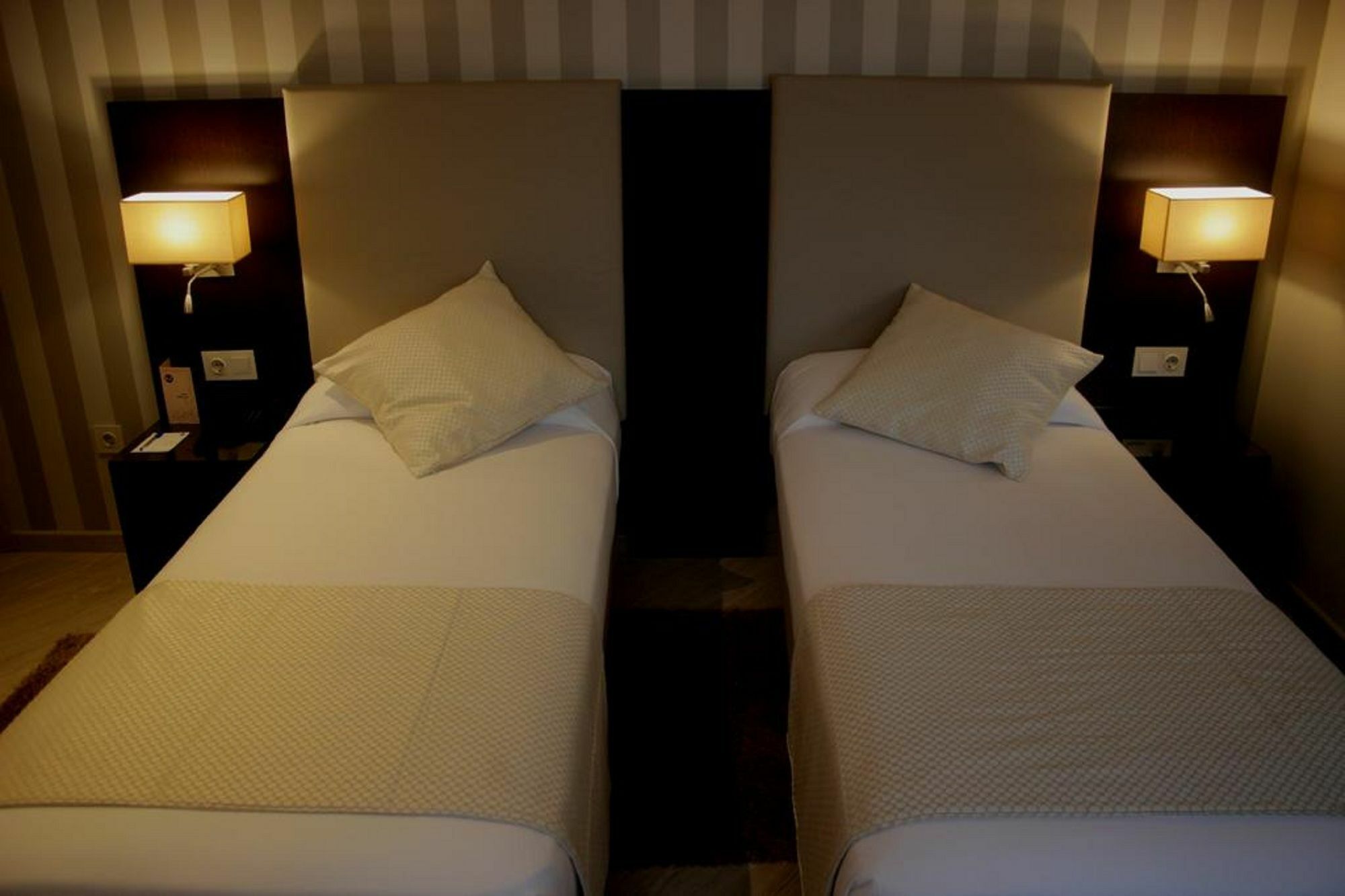Az Hotels เซราลดา ภายนอก รูปภาพ