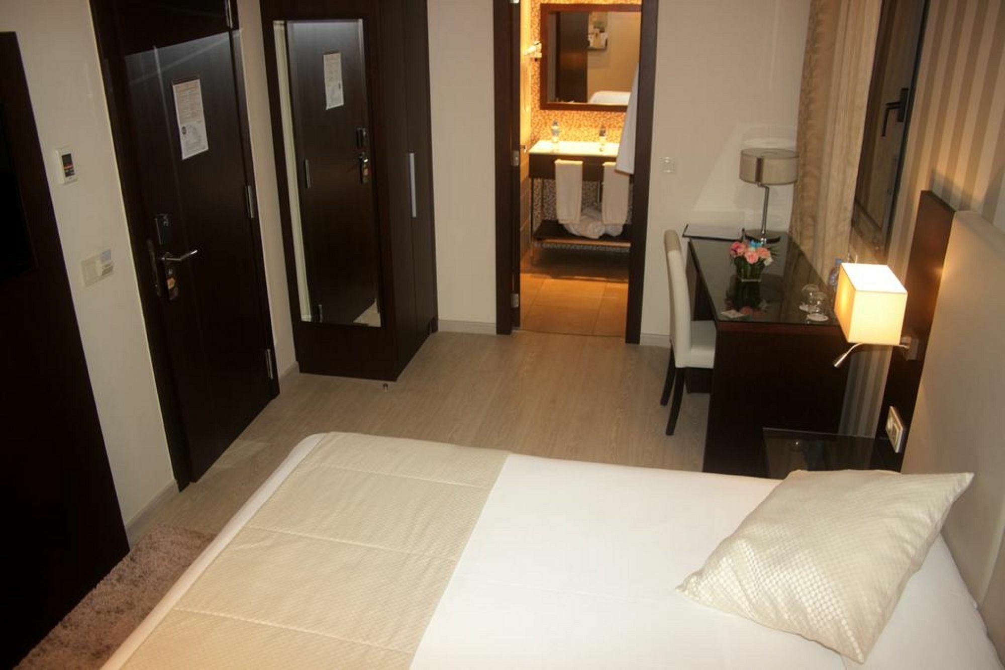 Az Hotels เซราลดา ภายนอก รูปภาพ