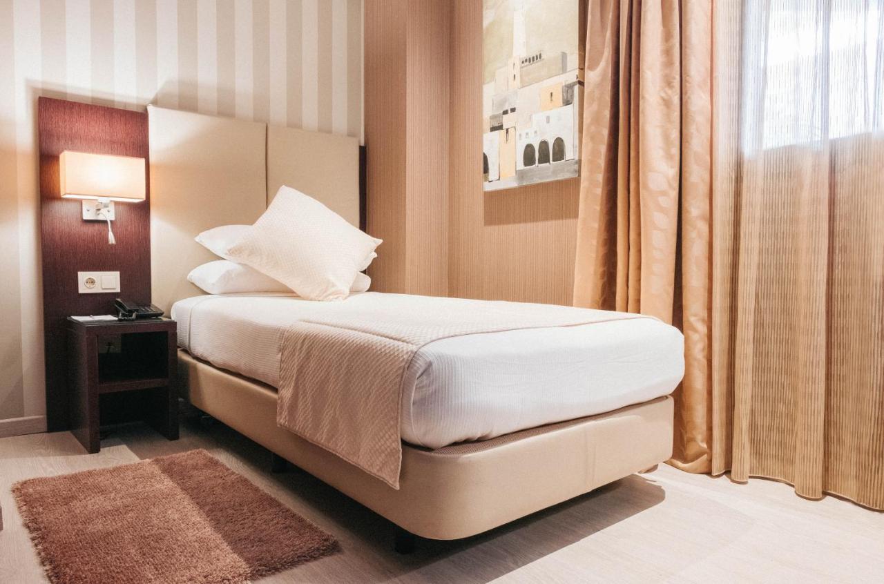 Az Hotels เซราลดา ภายนอก รูปภาพ
